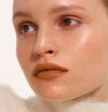 Daniela wears Fluffmatte in Milk Tea