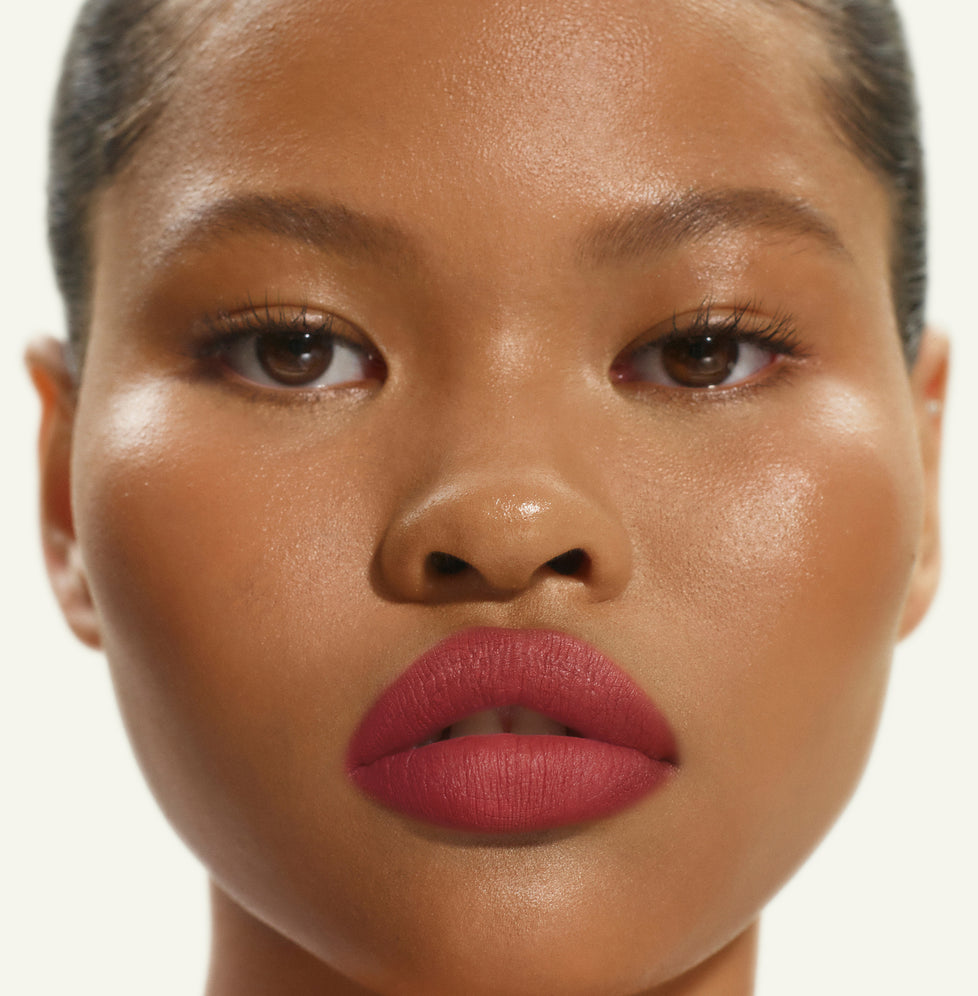 Bianca wears Fluffmatte in Femmebot