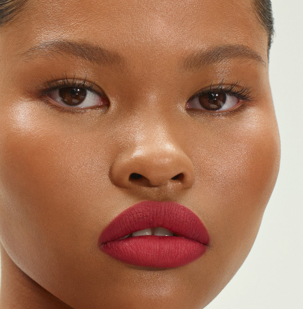Bianca wears Fluffmatte in Party