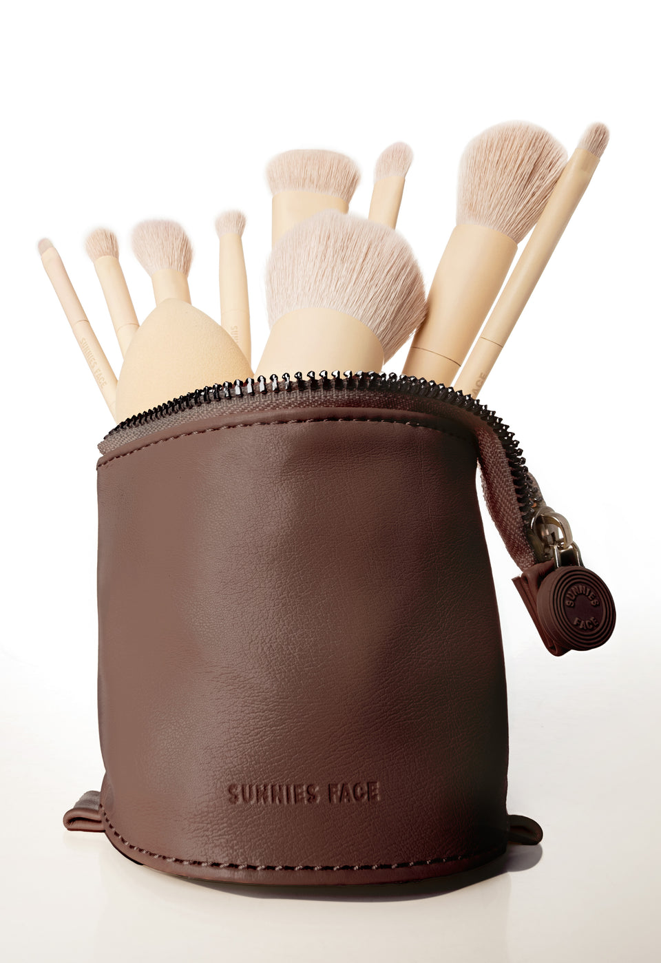 Extendable Brush Bag in Milk Chocolate