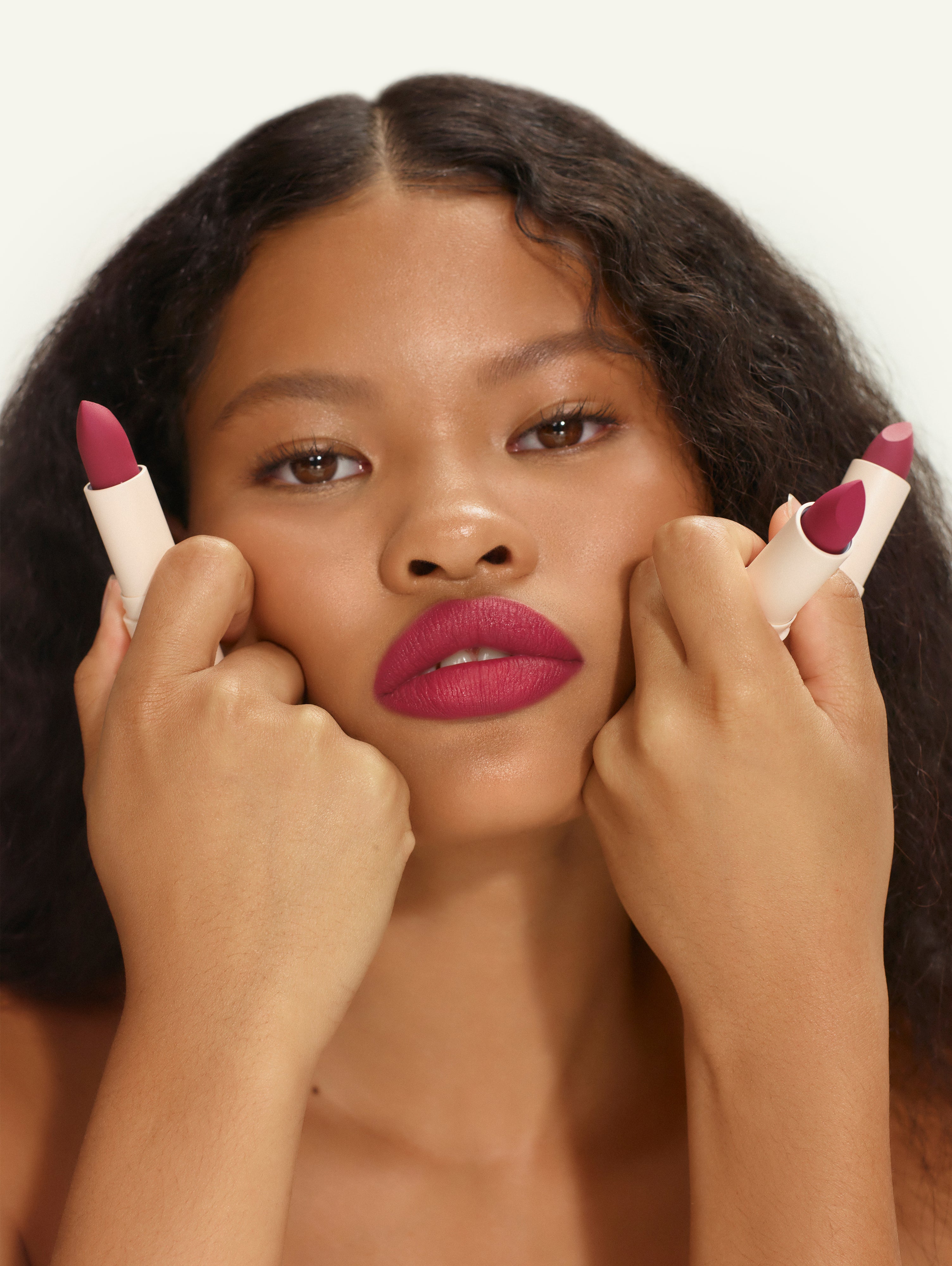 Bianca wears Fluffmatte in Rosas